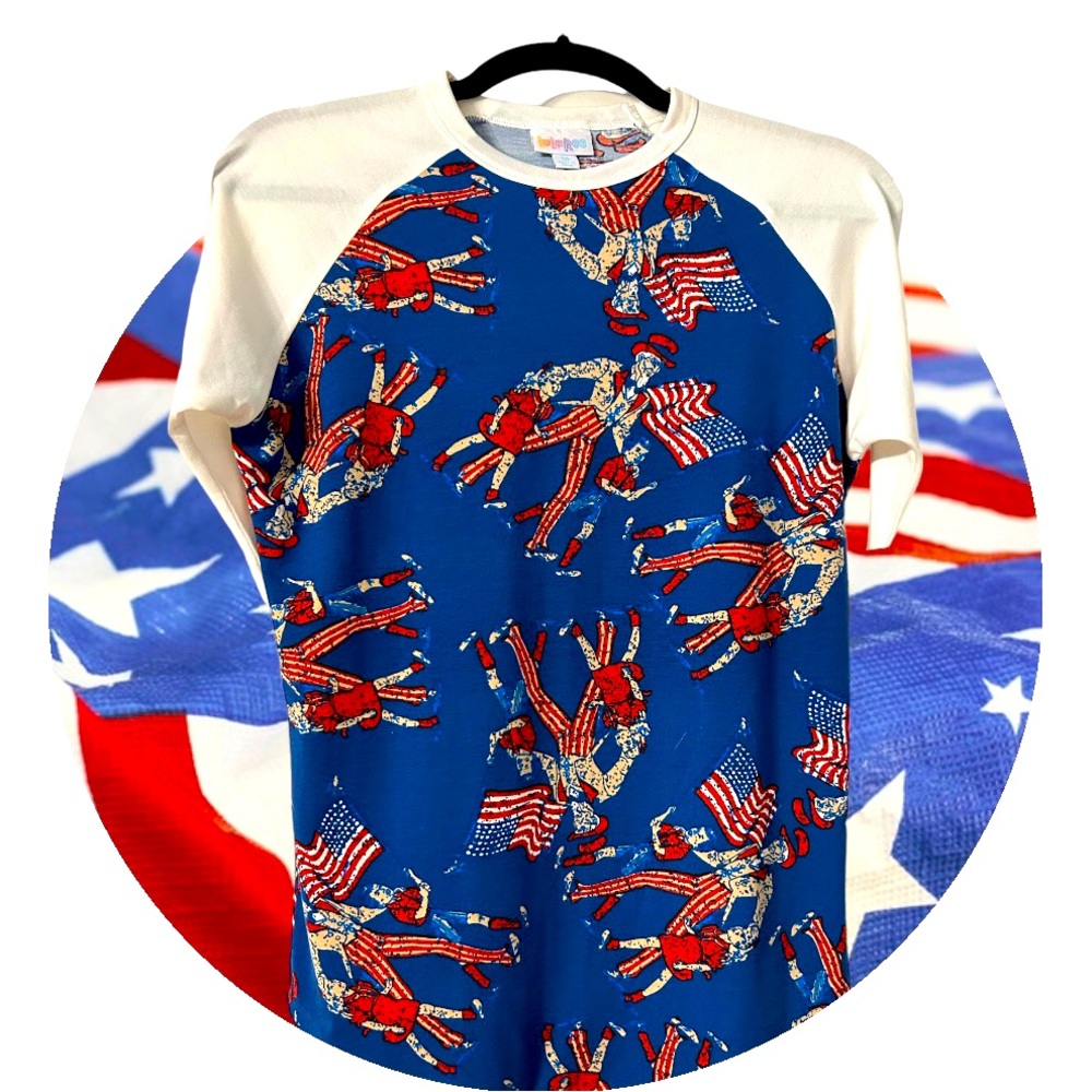 NWT LULAROE PATRIOTIC TOP